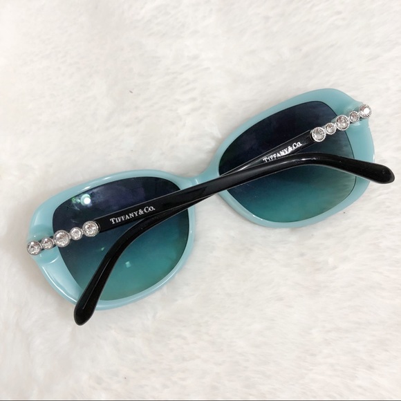 New with box. Authentic. Beautiful color. - Picture 3 of 7